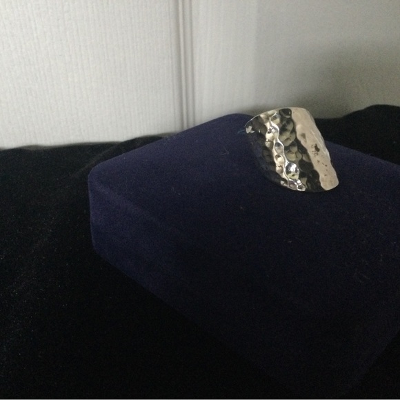 Sterling Silver Hammered Ladies Ring - Picture 2 of 6